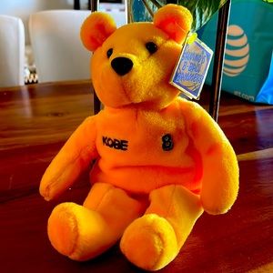 Salvino’s B Ball Bammers Kobe Bryant # 8 rare collectable Bear with tags